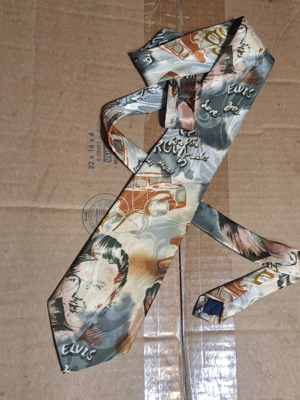 elvis tie